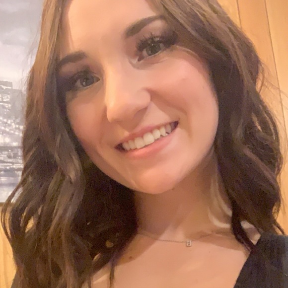 Meet your Posher, Jenah - Picture 2 of 2